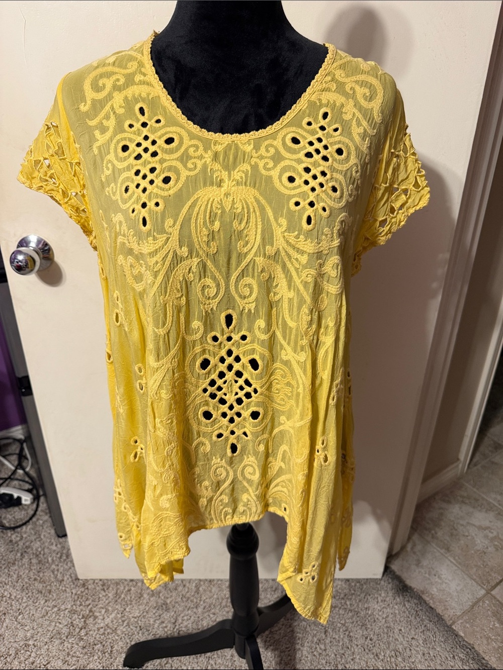 Johnny Was Yellow Embroidered Eyelet Tunic Top